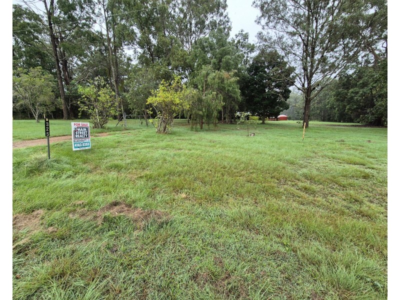 325  Crumpton Drive, Blackbutt North QLD 4306