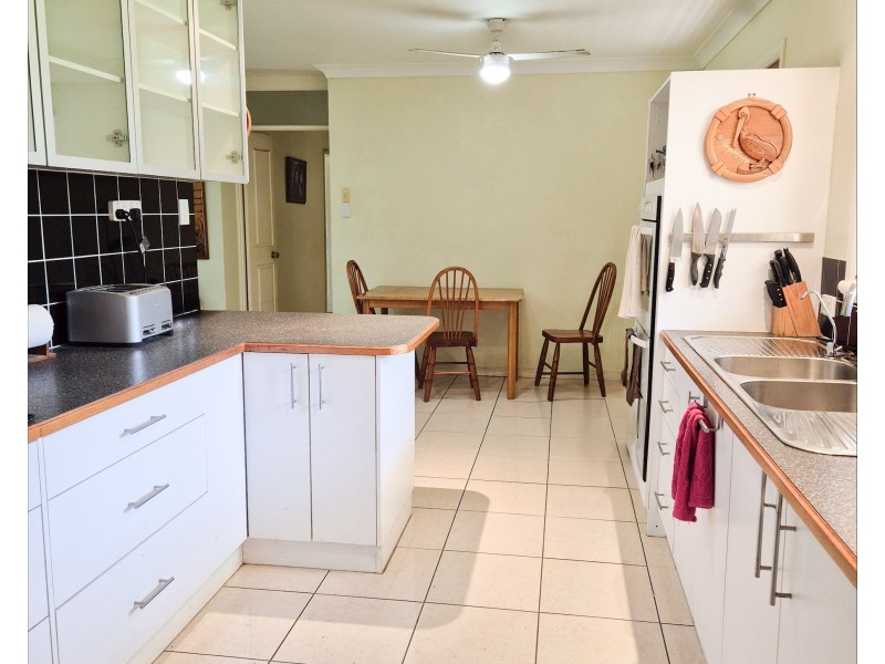 10278 D’Aguilar Highway, Blackbutt QLD 4306