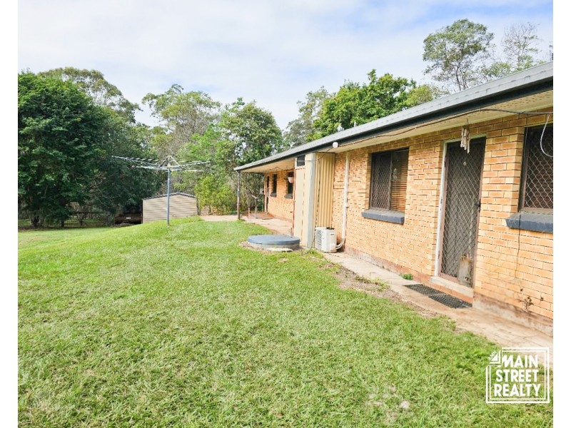 10278 D’Aguilar Highway, Blackbutt QLD 4306