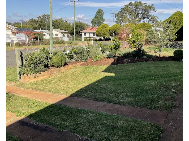 23 Douglas Street, Yarraman QLD 4614