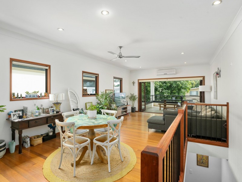 2/77 Laguna Avenue, Palm Beach QLD 4221