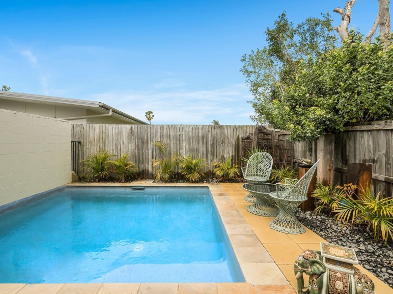 2/77 Laguna Avenue, Palm Beach QLD 4221