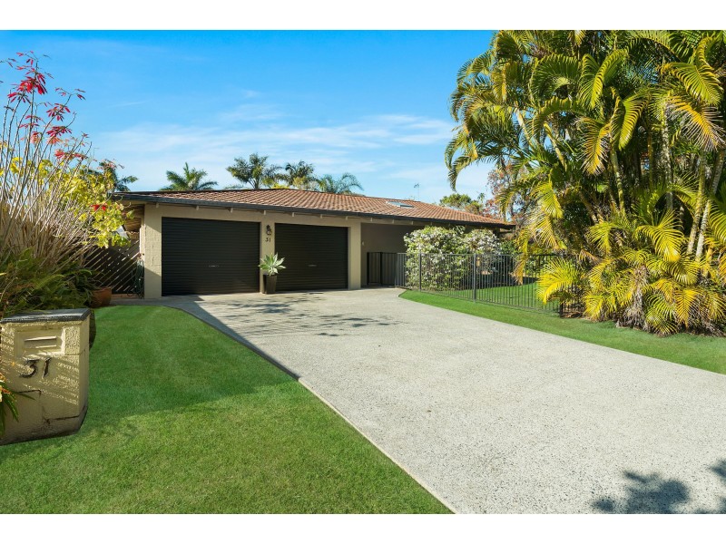 31 Whitsunday Drive, Currumbin Waters QLD 4223