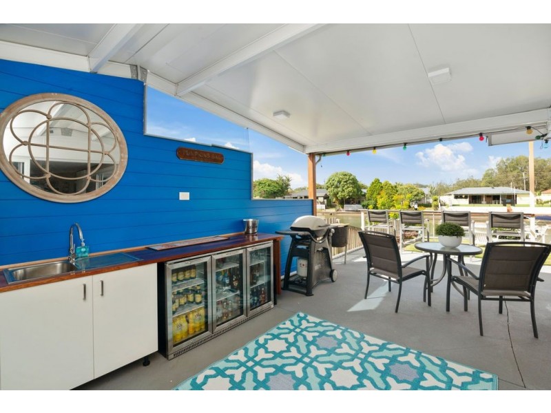7 Mast Court, Currumbin Waters QLD 4223