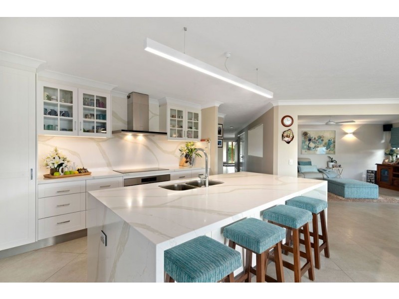 7 Mast Court, Currumbin Waters QLD 4223