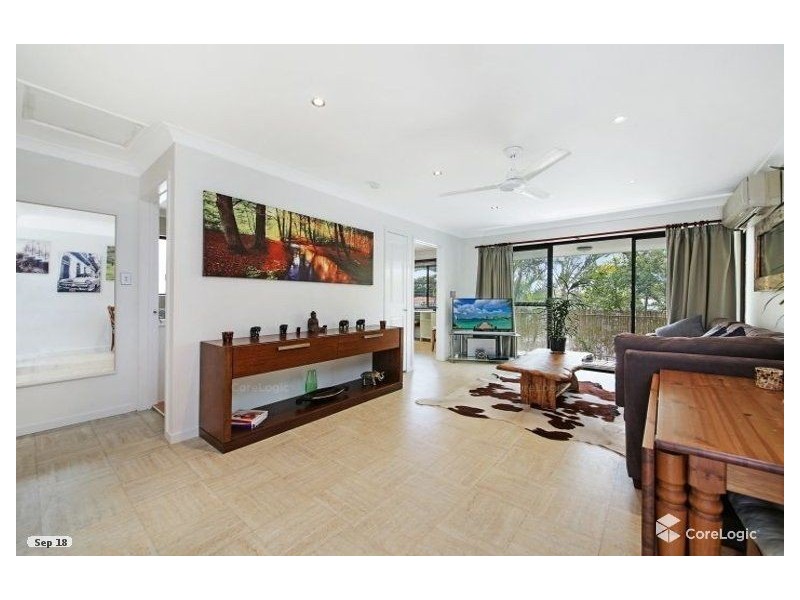 4/10 Oceanic Drive, Mermaid Waters QLD 4218