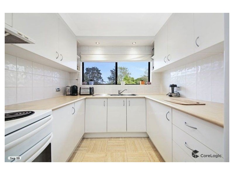 4/10 Oceanic Drive, Mermaid Waters QLD 4218