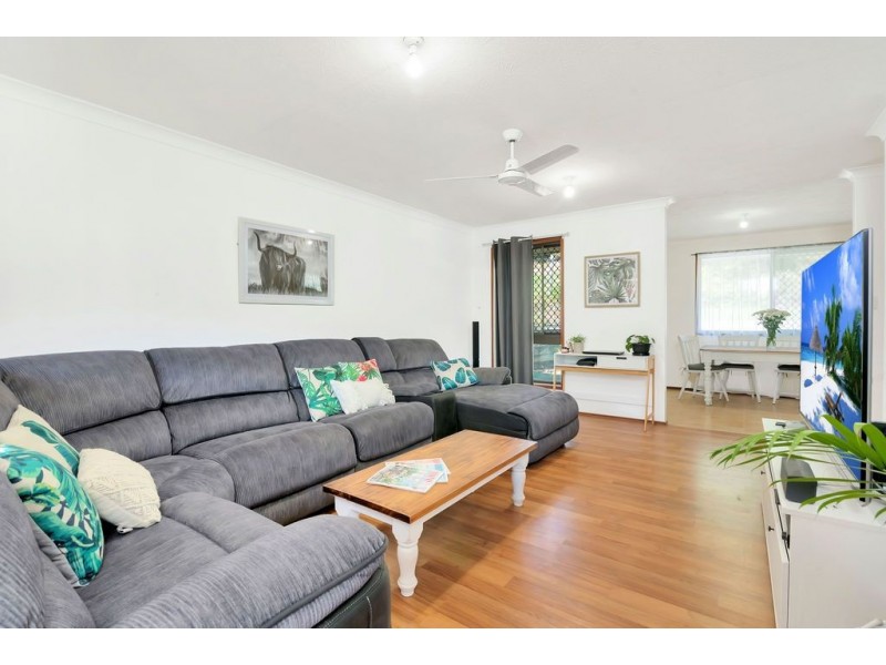 3 Dongara Close, Elanora QLD 4221