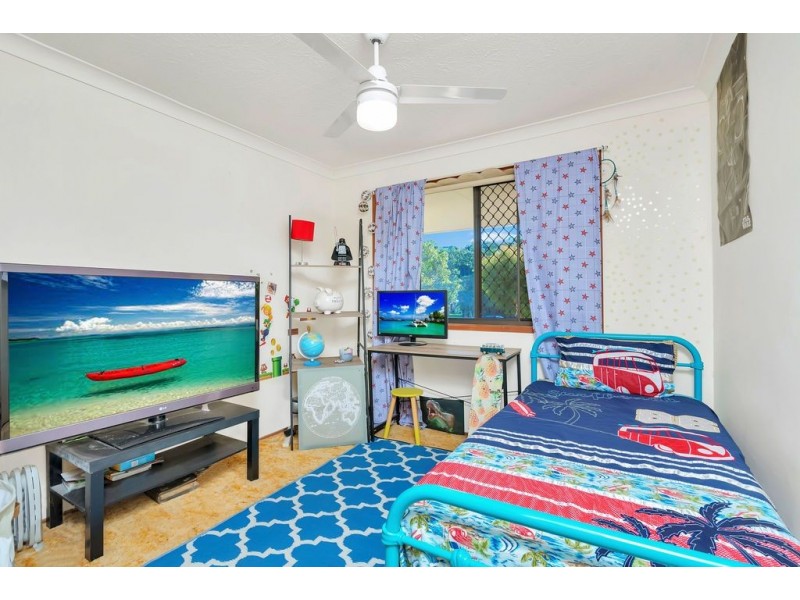 3 Dongara Close, Elanora QLD 4221