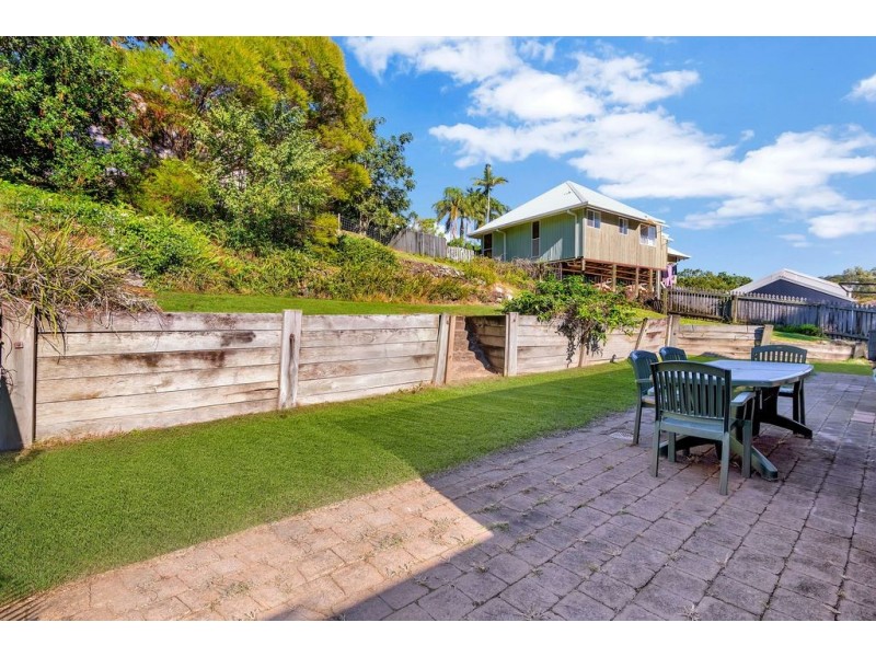 3 Dongara Close, Elanora QLD 4221