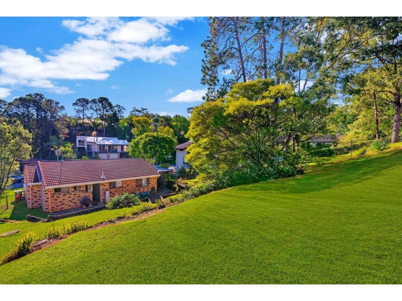 3 Dongara Close, Elanora QLD 4221