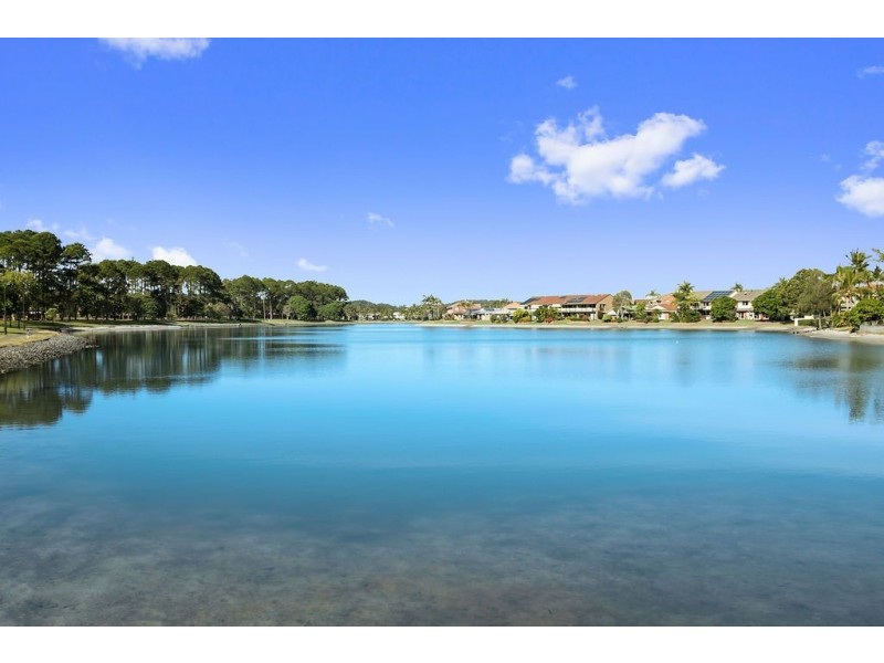 3 Dongara Close, Elanora QLD 4221