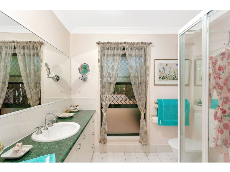 24 Goldvilla Drive, Elanora QLD 4221