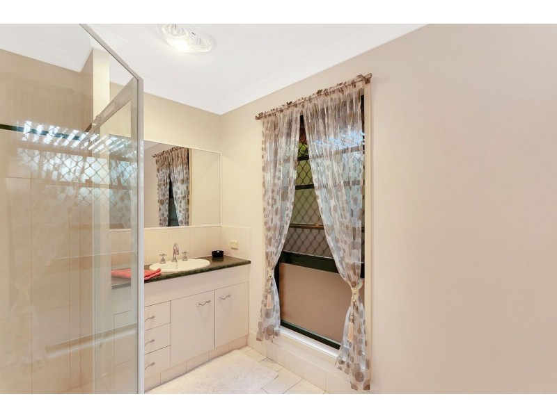 24 Goldvilla Drive, Elanora QLD 4221