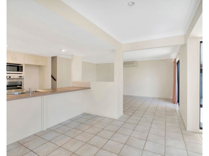 6 Numalla Court, Elanora QLD 4221