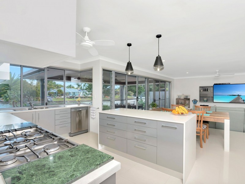 26 Headsail Court, Currumbin Waters QLD 4223