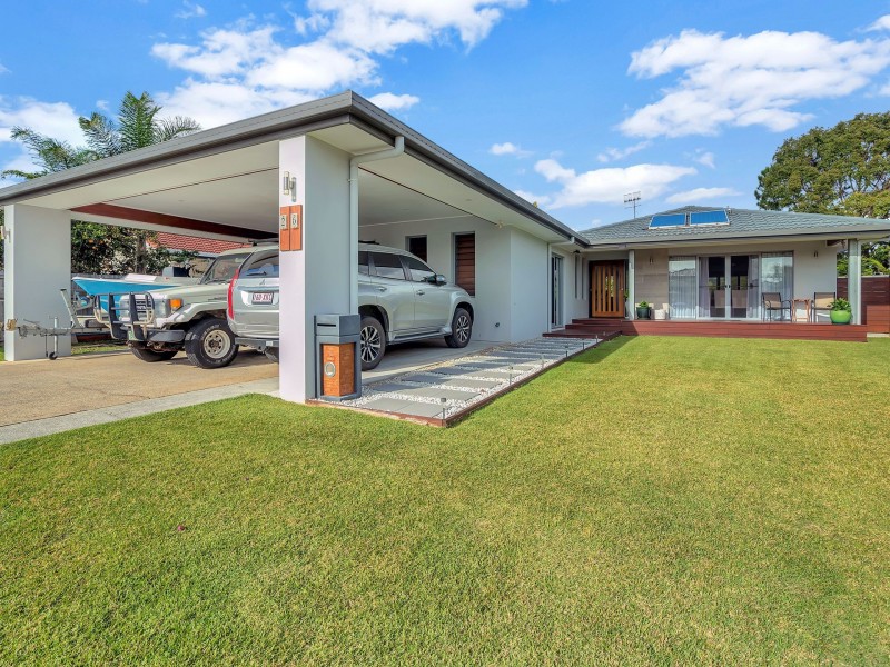 26 Headsail Court, Currumbin Waters QLD 4223