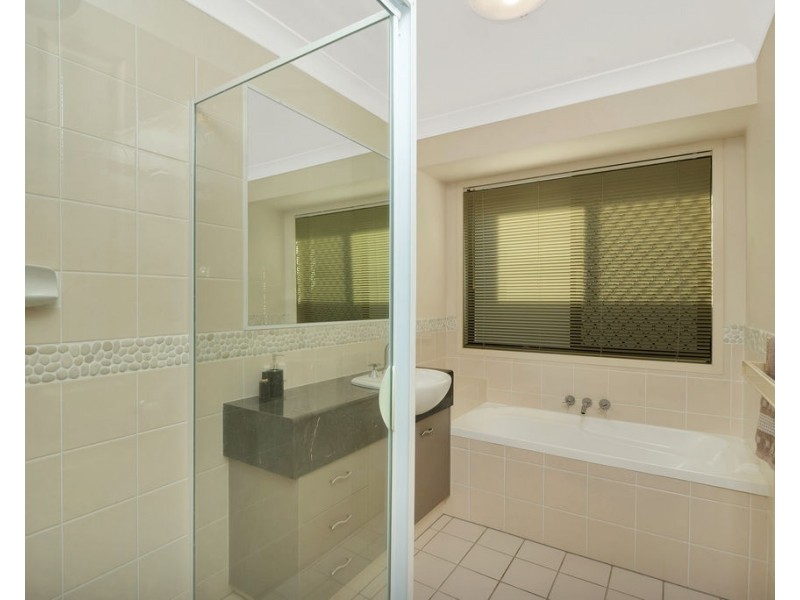 33 Keegan Circuit, Currumbin Waters QLD 4223