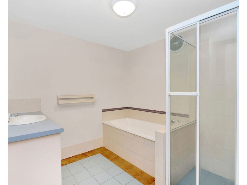 19/15 Simpsons Road, Elanora QLD 4221