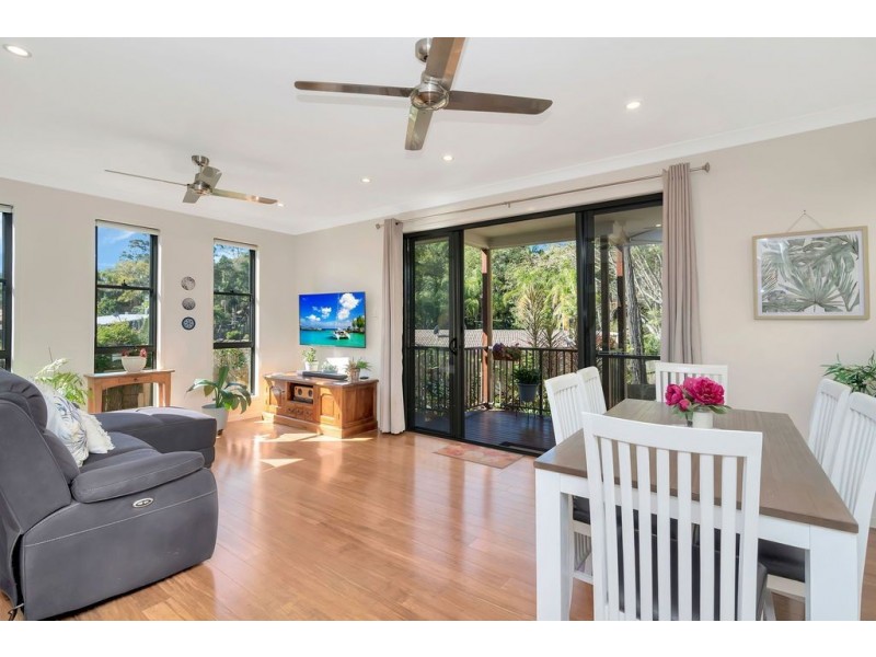 13a Wickepin Court, Elanora QLD 4221