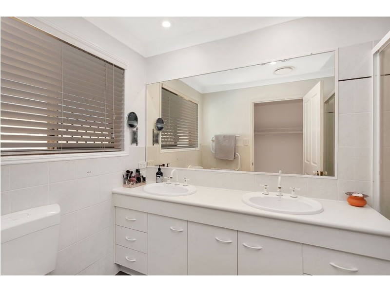 18 Gilchrist Drive, Currumbin Waters QLD 4223
