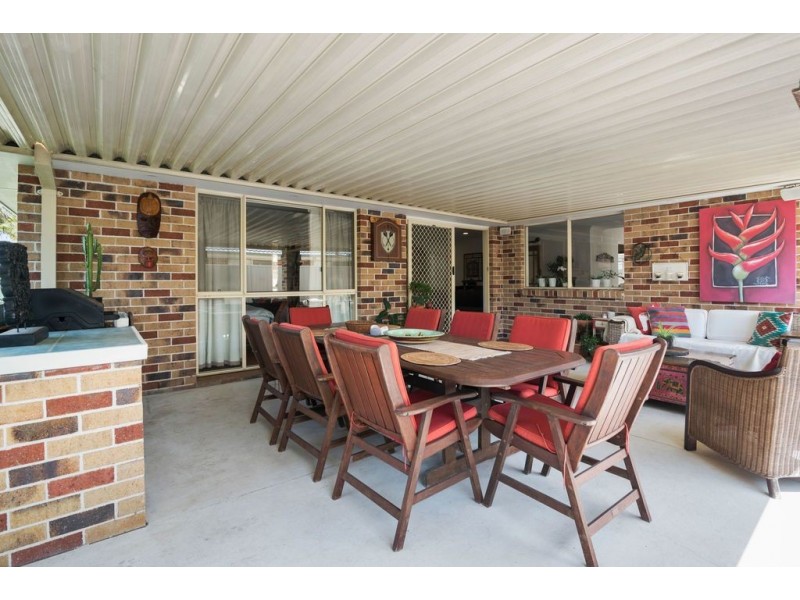 123 Bienvenue Drive, Currumbin Waters QLD 4223