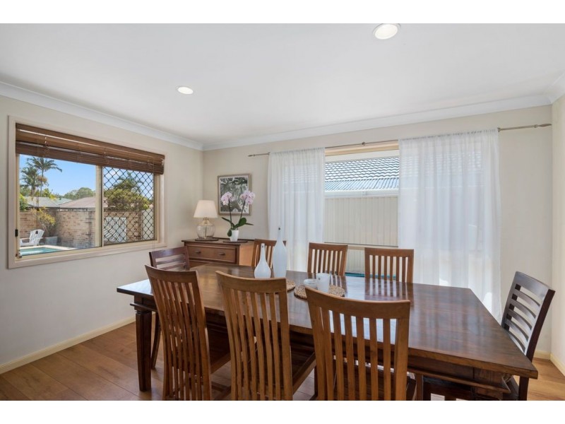 123 Bienvenue Drive, Currumbin Waters QLD 4223