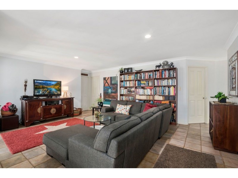 123 Bienvenue Drive, Currumbin Waters QLD 4223