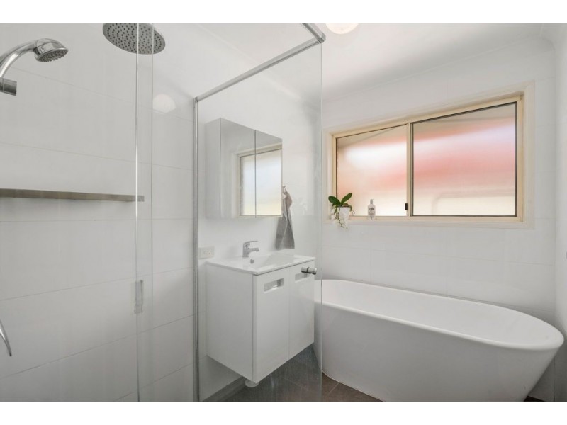 123 Bienvenue Drive, Currumbin Waters QLD 4223