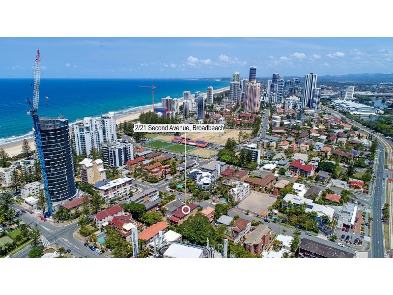 2/21 Second Avenue, Broadbeach QLD 4218