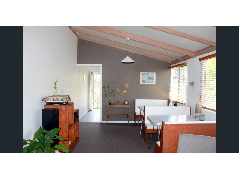 2/72 Leyte Avenue, Palm Beach QLD 4221