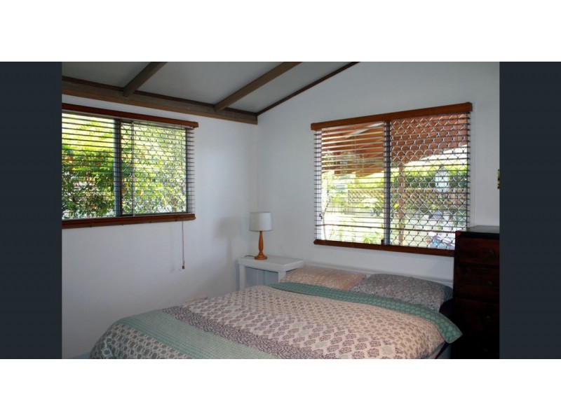 2/72 Leyte Avenue, Palm Beach QLD 4221