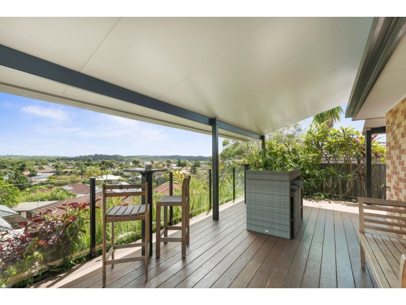 15 Banksiadale Close, Elanora QLD 4221