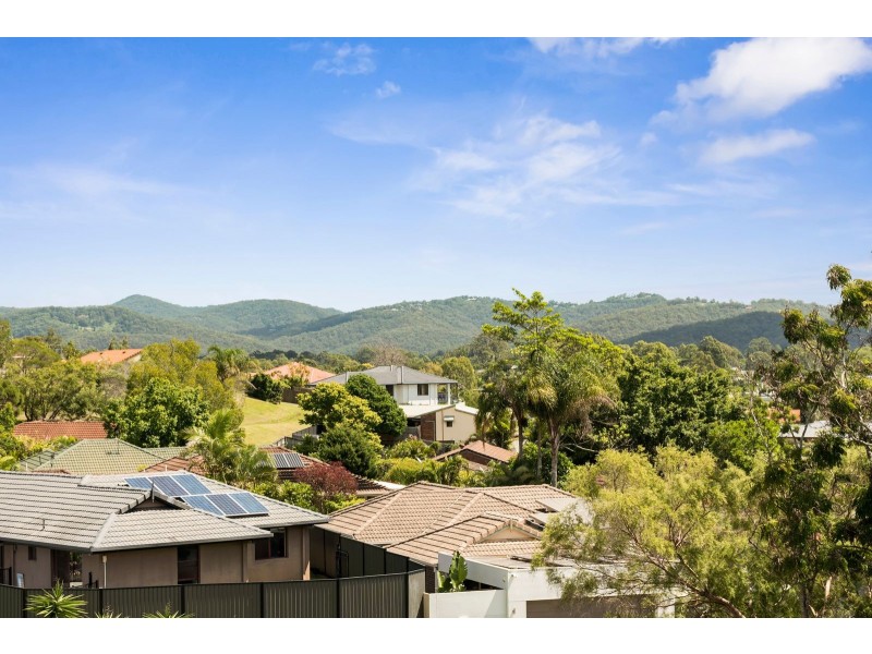 15 Banksiadale Close, Elanora QLD 4221