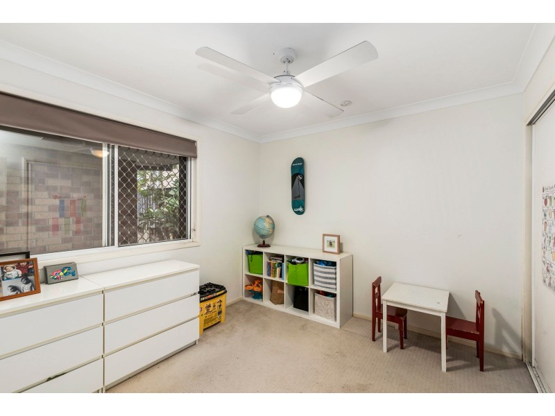 15 Banksiadale Close, Elanora QLD 4221