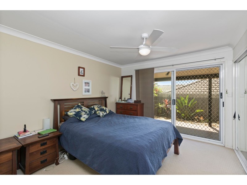 15 Banksiadale Close, Elanora QLD 4221