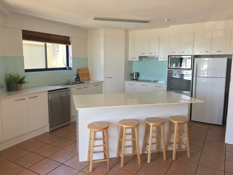 W4/828 Pacific Parade, Currumbin QLD 4223