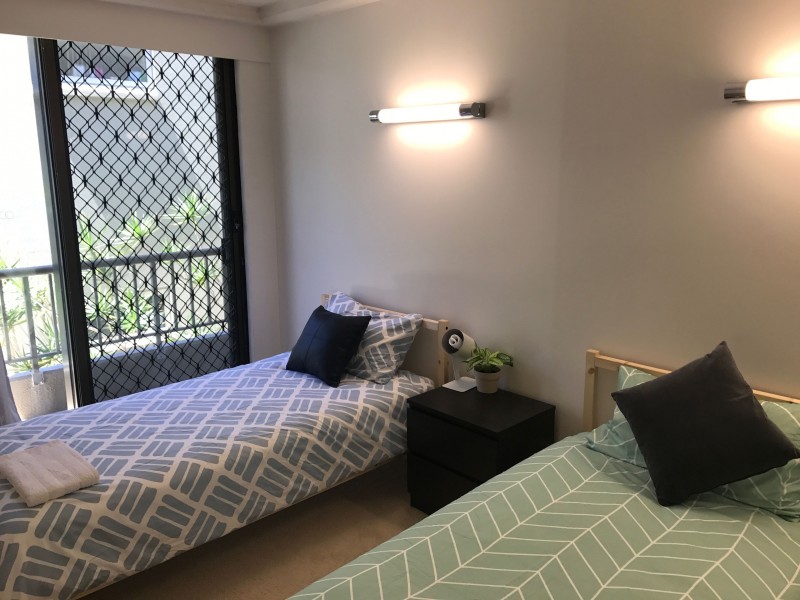 W4/828 Pacific Parade, Currumbin QLD 4223