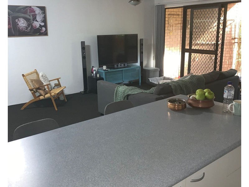 1/8 Nalla Court, Palm Beach QLD 4221