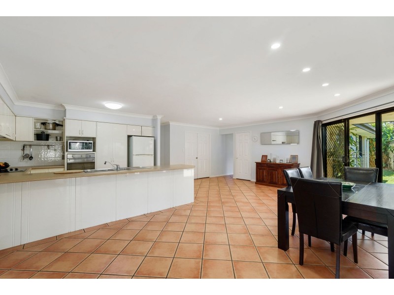 6 Mollys Place, Currumbin Waters QLD 4223