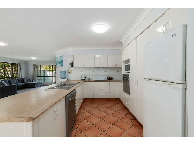 6 Mollys Place, Currumbin Waters QLD 4223