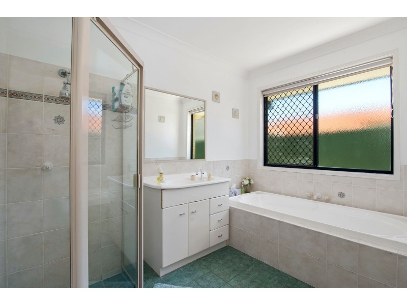 6 Mollys Place, Currumbin Waters QLD 4223