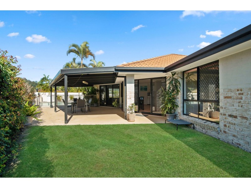 6 Mollys Place, Currumbin Waters QLD 4223