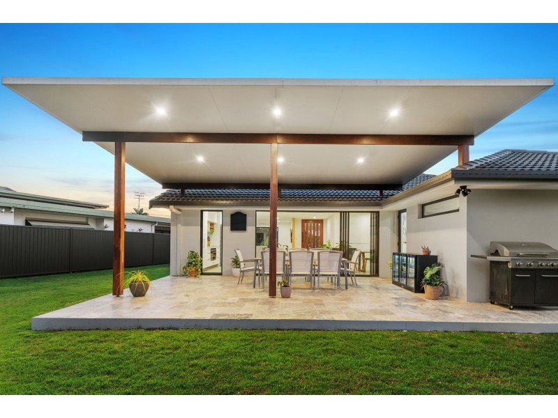 24 Japonica Drive, Palm Beach QLD 4221