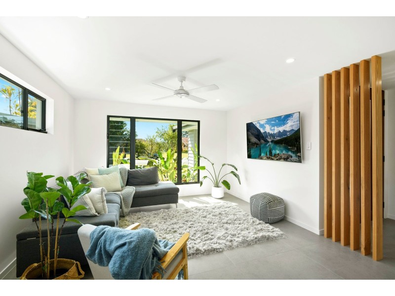 24 Japonica Drive, Palm Beach QLD 4221