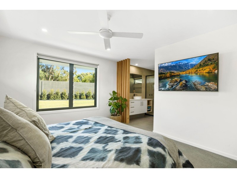 24 Japonica Drive, Palm Beach QLD 4221