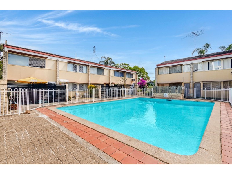 10/6 Stanhill Drive, Chevron Island QLD 4217