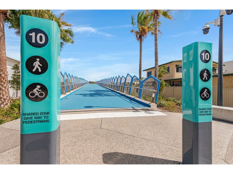 10/6 Stanhill Drive, Chevron Island QLD 4217