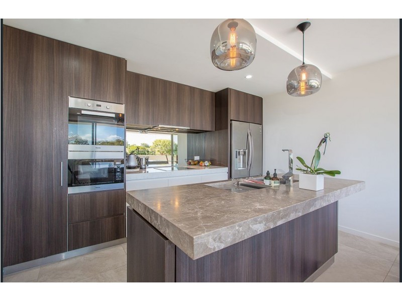 306/30 Brighton Parade, Southport QLD 4215