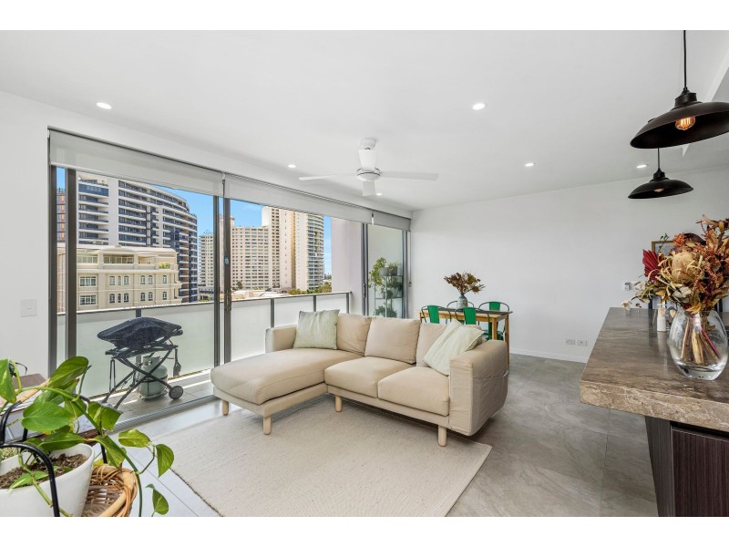 805/30 Brighton Parade, Southport QLD 4215